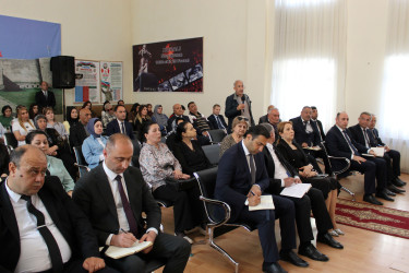 Nizami Rayon İcra Hakimiyyətinin başçısı Coşqun Cəbrayılov rayon sakinləri ilə növbəti səyyar qəbul keçirib