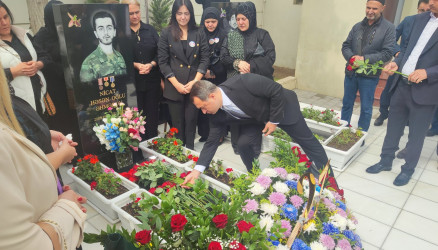 Vətən müharibəsi şəhidi Nicat Əhmədovun doğum günündə məzarı ziyarət olunub
