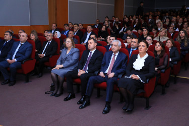 Nizami rayonunda “Ümummilli Lider Heydər Əliyev – tarix yazan və yaradan Dahi Şəxsiyyət” mövzusunda konfrans keçirilib