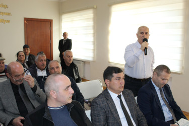 Nizami Rayon İcra Hakimiyyətinin başçısı rayon sakinləri ilə növbəti səyyar qəbul keçirib