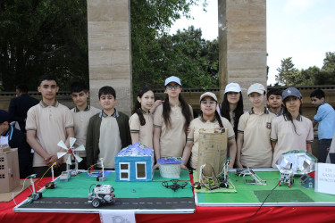 II Makeathon Nizami Festivalında rayon məktəbliləri və gənclərinin “Smart city” və “Sərbəst layihə” istiqamətləri üzrə hazırladıqları layihələr nümayiş etdirilib