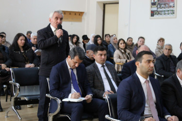 Nizami Rayon İcra Hakimiyyətinin başçısı Coşqun Cəbrayılov rayon sakinləri ilə növbəti səyyar qəbul keçirib