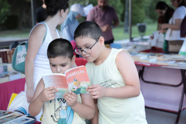 IV Bilik Kitab Sərgisi sakinlərin marağına səbəb olub