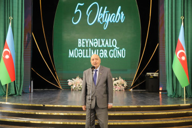 Nizami rayonunda Beynəlxalq Müəllimlər Günü münasibətilə tədbir keçirilib