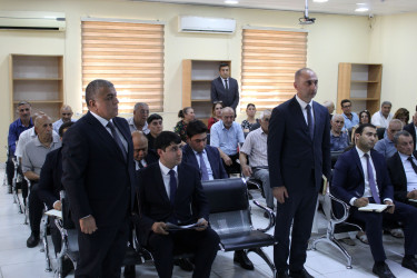 Nizami Rayon İcra Hakimiyyətinin başçısı Coşqun Cəbrayılov rayon sakinləri ilə növbəti səyyar qəbul keçirib