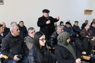 Nizami Rayon İcra Hakimiyyətinin başçısı Coşqun Cəbrayılov rayon sakinləri ilə növbəti səyyar qəbul keçirib