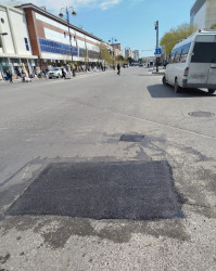 Nizami rayonunda intensiv yağıntıların yollarda yaratdığı fəsadlar aradan qaldırılır