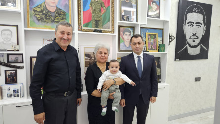 Vətən müharibəsi şəhidi Samir Əhməd oğlu Xəlilinin ailəsi ziyarət edib