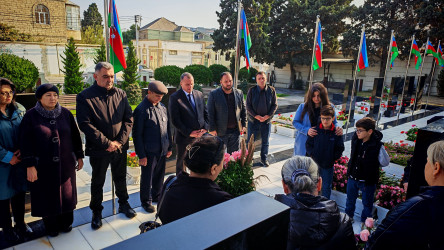 Vətən müharibəsi şəhidi Oktay Ağabəyovun doğum günündə məzarı ziyarət edilib