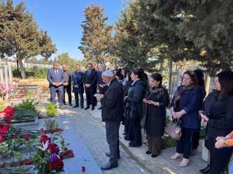 Aprel döyüşləri şəhidi Urfan Vəlizadənin məzarı ziyarət edilib