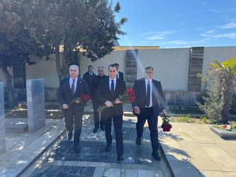 Aprel döyüşləri şəhidi Urfan Vəlizadənin məzarı ziyarət edilib