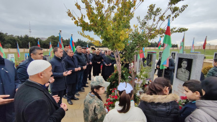 Vətən müharibəsi şəhidləri leytenant Kənan Süleymanlı, leytenant Teymur Məcidzadə və Əsəd Əsədlinin məzarları ziyarət edilib