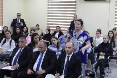 Nizami Rayon İcra Hakimiyyətinin başçısı Coşqun Cəbrayılov növbəti səyyar qəbulda rayon sakinləri ilə görüşüb