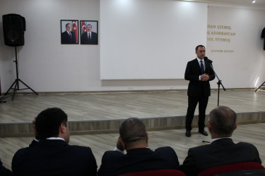 Nizami Rayon İcra Hakimiyyətinin başçısı Coşqun Cəbrayılov növbəti səyyar qəbulda rayon sakinləri ilə görüşüb