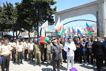 Birinci Qarabağ müharibəsində şəhid olmuş hərbi qulluqçu Abbasov Məhərrəm Abbas oğlu Nizami rayonunun Keşlə Şəhidlər Xiyabanında torpağa tapşırılıb