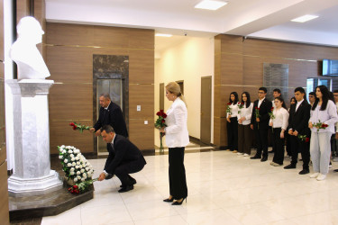 Nizami rayonunda qəbul imtahanlarında yüksək nəticə göstərən tələbələrlə görüş keçirilib