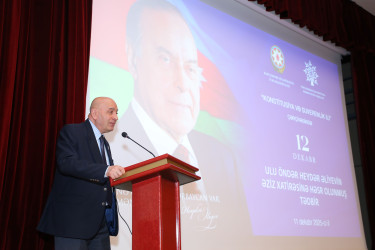 Nizami rayonunda Ulu Öndər Heydər Əliyevin Anım gününə həsr olunmuş tədbir keçirilib