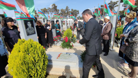 Vətən müharibəsi şəhidləri Samir Xəlili və çavuş Toğrul İsayevin ildönümlərində məzarları ziyarət edilib