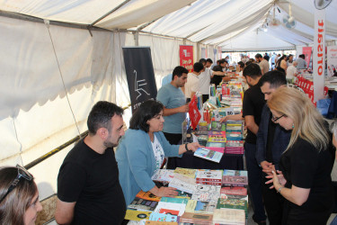 Nizami rayonunda “III Bilik Kitab Sərgisi” keçirilib