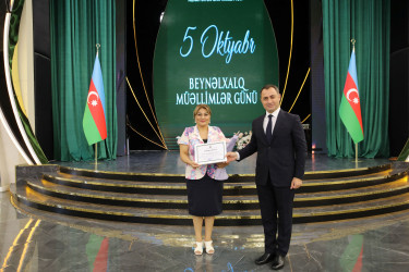 Nizami rayonunda Beynəlxalq Müəllimlər Günü münasibətilə tədbir keçirilib