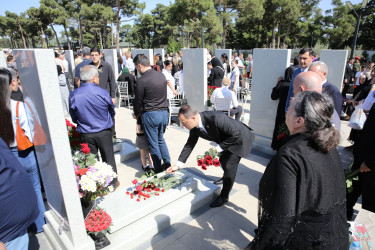 27 Sentyabr – Anım Günü ilə əlaqədar Hərbi Memorial Məzarlıqda şəhidlərin məzarları ziyarət edilib