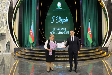 Nizami rayonunda Beynəlxalq Müəllimlər Günü münasibətilə tədbir keçirilib