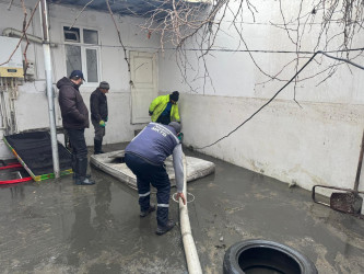 Keşlə qəsəbəsi, Sabir küçəsində yağışın yaratdığı fəsadlar aradan qaldırılır