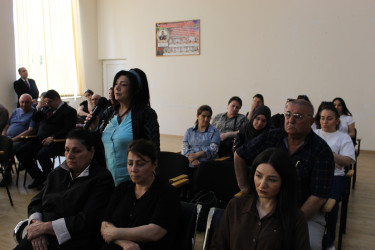 Nizami Rayon İcra Hakimiyyətinin başçısı Coşqun Cəbrayılov rayon sakinləri ilə növbəti səyyar qəbul keçirib