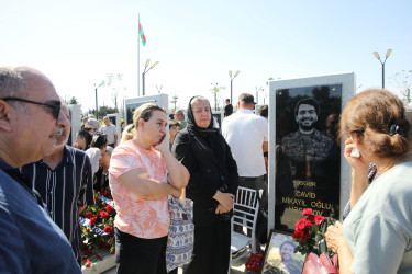 27 Sentyabr – Anım Günü ilə əlaqədar Hərbi Memorial Məzarlıqda şəhidlərin məzarları ziyarət edilib