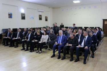 Nizami Rayon İcra Hakimiyyətinin başçısı Coşqun Cəbrayılov növbəti səyyar qəbulda rayon sakinləri ilə görüşüb