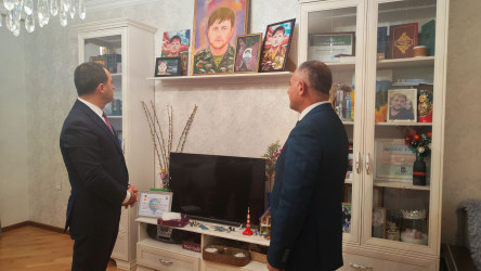 Vətən müharibəsi şəhidi Əliyev Denis Aleksandroviçin ailəsi ziyarət edilib