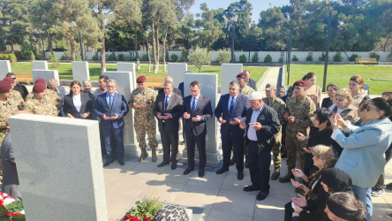 Vətən müharibəsi şəhidi Vüqar İnşallah oğlu Cəfərovun məzarı ziyarət edilib