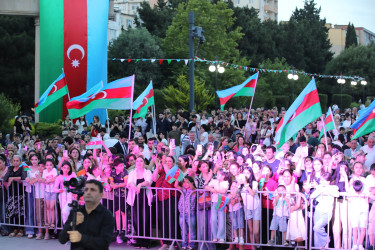 Nizami rayonunda Milli Qurtuluş Gününə həsr olunmuş bayram konserti keçirilib