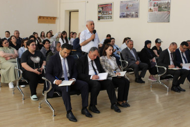 Nizami Rayon İcra Hakimiyyətinin başçısı Coşqun Cəbrayılov rayon sakinləri ilə növbəti səyyar qəbul keçirib