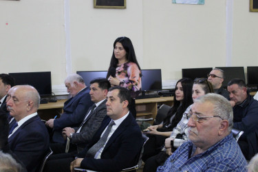 Nizami Rayon İcra Hakimiyyətinin başçısı Coşqun Cəbrayılov növbəti səyyar qəbulda rayon sakinləri ilə görüşüb