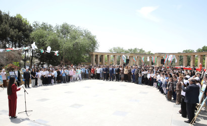 “WUF13” ərəfəsində II Makeathon Nizami Festivalı keçirilib