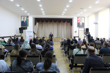 İcra Hakimiyyətinin başçısı Coşqun Cəbrayılov rayon sakinləri ilə növbəti səyyar qəbul keçirib