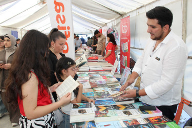 Nizami rayonunda “III Bilik Kitab Sərgisi” keçirilib