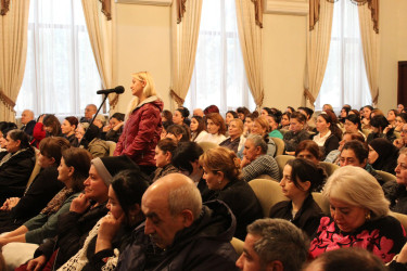 Nizami Rayon İcra Hakimiyyətinin başçısı Keşlə qəsəbə sakinləri ilə növbəti səyyar qəbul keçirib