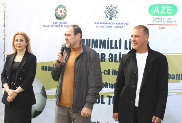 Nizami rayonunda Ümummilli Lider Heydər Əliyevin anadan olmasının 103-cü ildönümü münasibətilə futbol turniri keçirilib