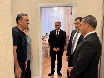 Antiterror əməliyyatları zamanı yaralanan polis serjantı Cavid Talıbov evində ziyarət edilib