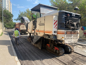 Nizami rayonunda yol infrastrukturunun yaxşılaşdırılması istiqamətində işlər davam etdirilir