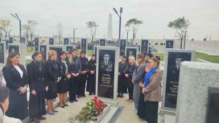 Vətən müharibəsi şəhidi kapitan Hətəmxan Məti oğlu Quliyevin məzarı ziyarət edilib