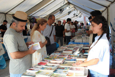 Nizami rayonunda “III Bilik Kitab Sərgisi” keçirilib