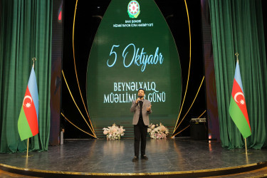 Nizami rayonunda Beynəlxalq Müəllimlər Günü münasibətilə tədbir keçirilib