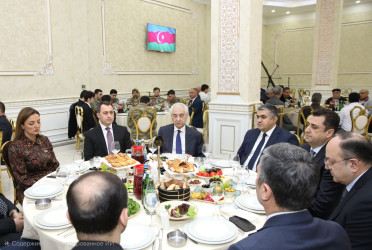 Nizami rayonunda iftar süfrəsi açılıb