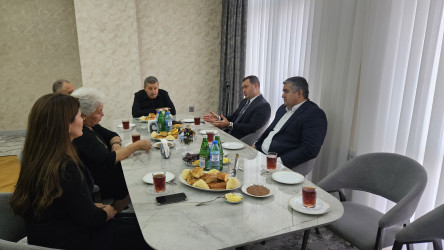 Vətən müharibəsi şəhidi Samir Əhməd oğlu Xəlilinin ailəsi ziyarət edib