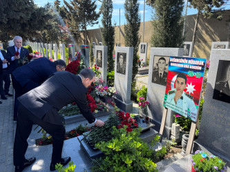 Aprel döyüşləri şəhidi Urfan Vəlizadənin məzarı ziyarət edilib