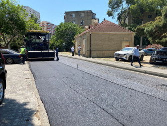 Nizami rayonunda yol infrastrukturunun yaxşılaşdırılması istiqamətində işlər davam etdirilir