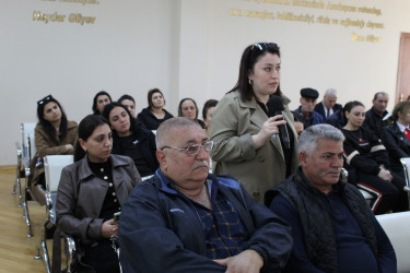Nizami Rayon İcra Hakimiyyətinin başçısı rayon sakinləri ilə növbəti səyyar qəbul keçirib
